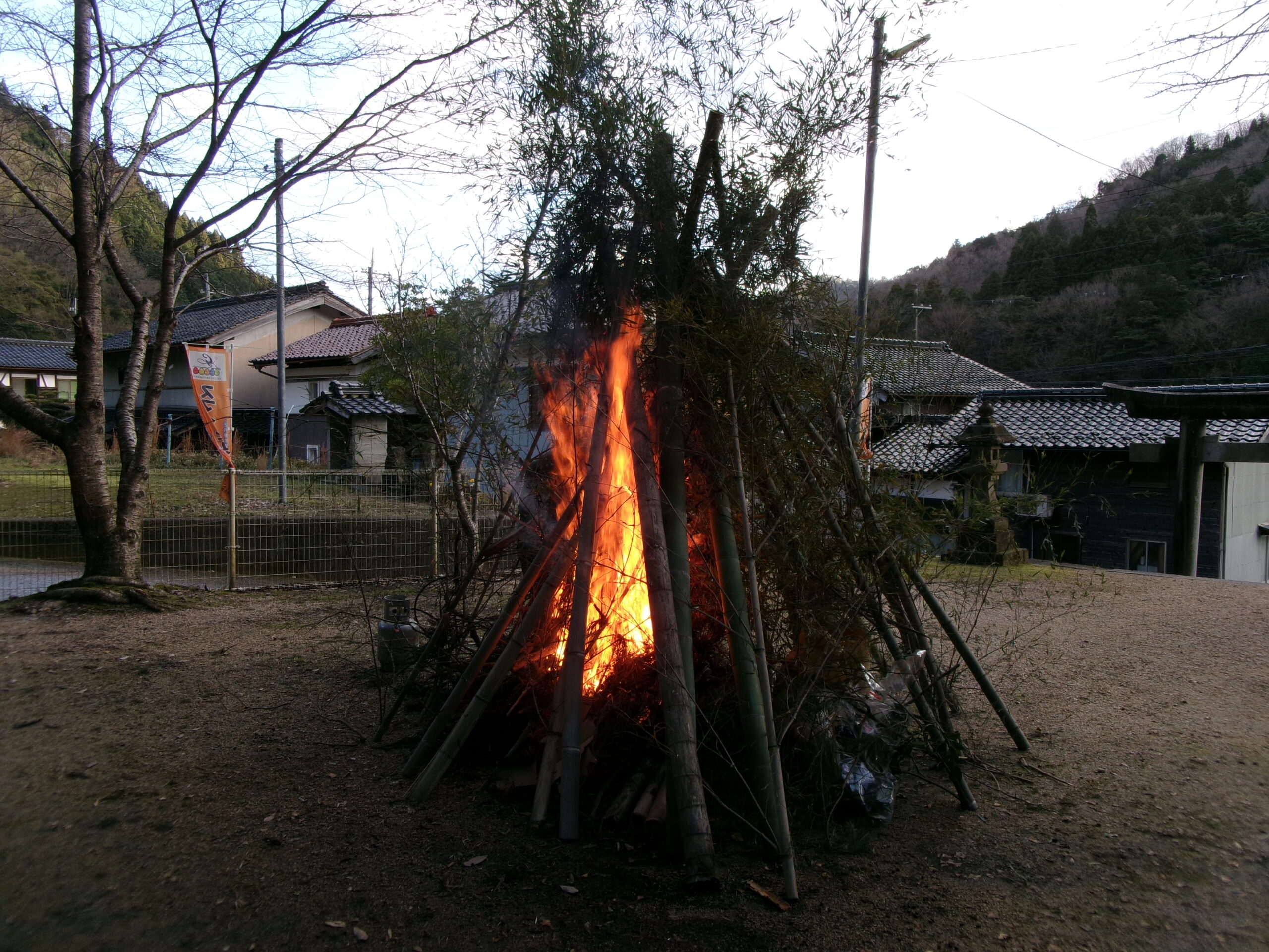 【岩熊区】　令和7年1月7日岩熊区どんど焼きを行いました！！