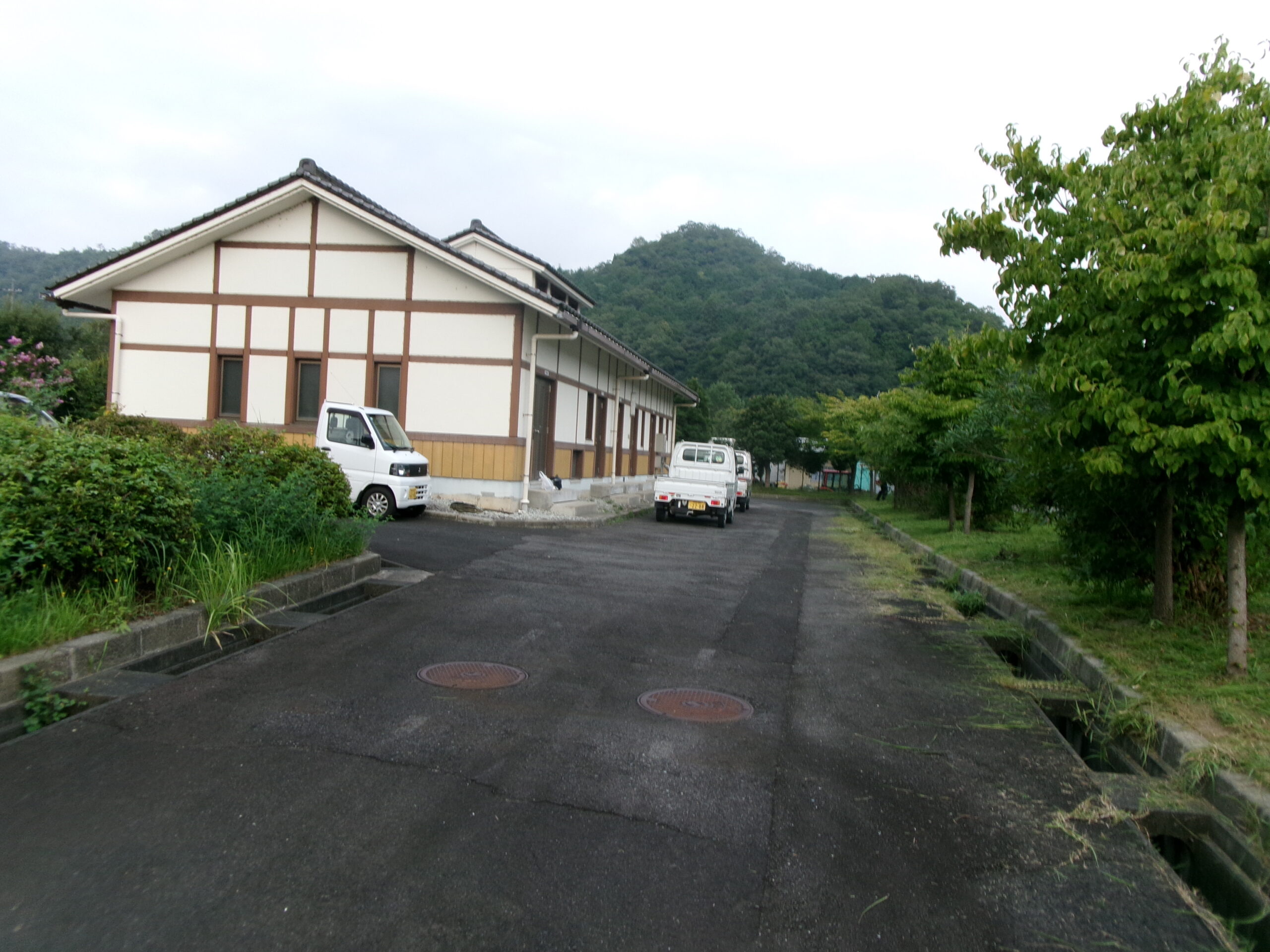 【岩熊区】　8月24日　岩熊区、大浜浄化センター草刈りを行いました！！